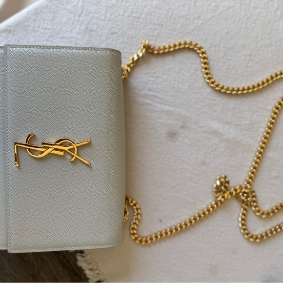 Saint Laurent Cream Shoulder Bag with Gold Chain - Picture 1 of 5